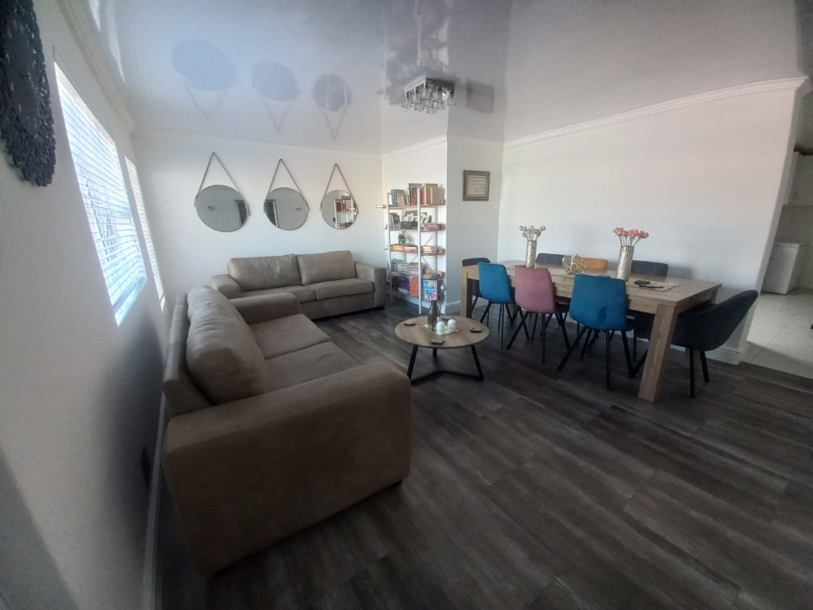 3 Bedroom Property for Sale in Portlands Western Cape